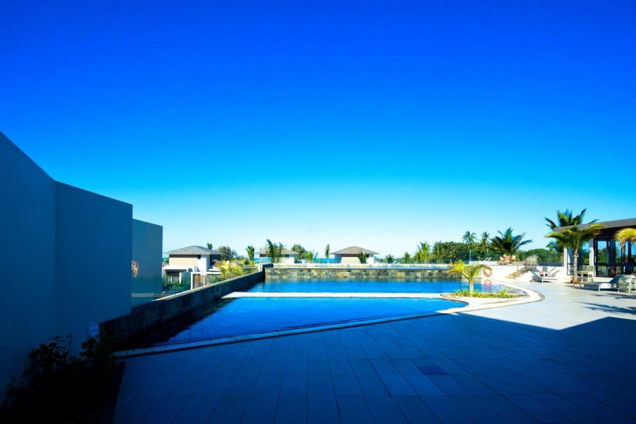 Azuri Resort -Sea View & Golf Luxury Apartment Roches Noires Exterior foto