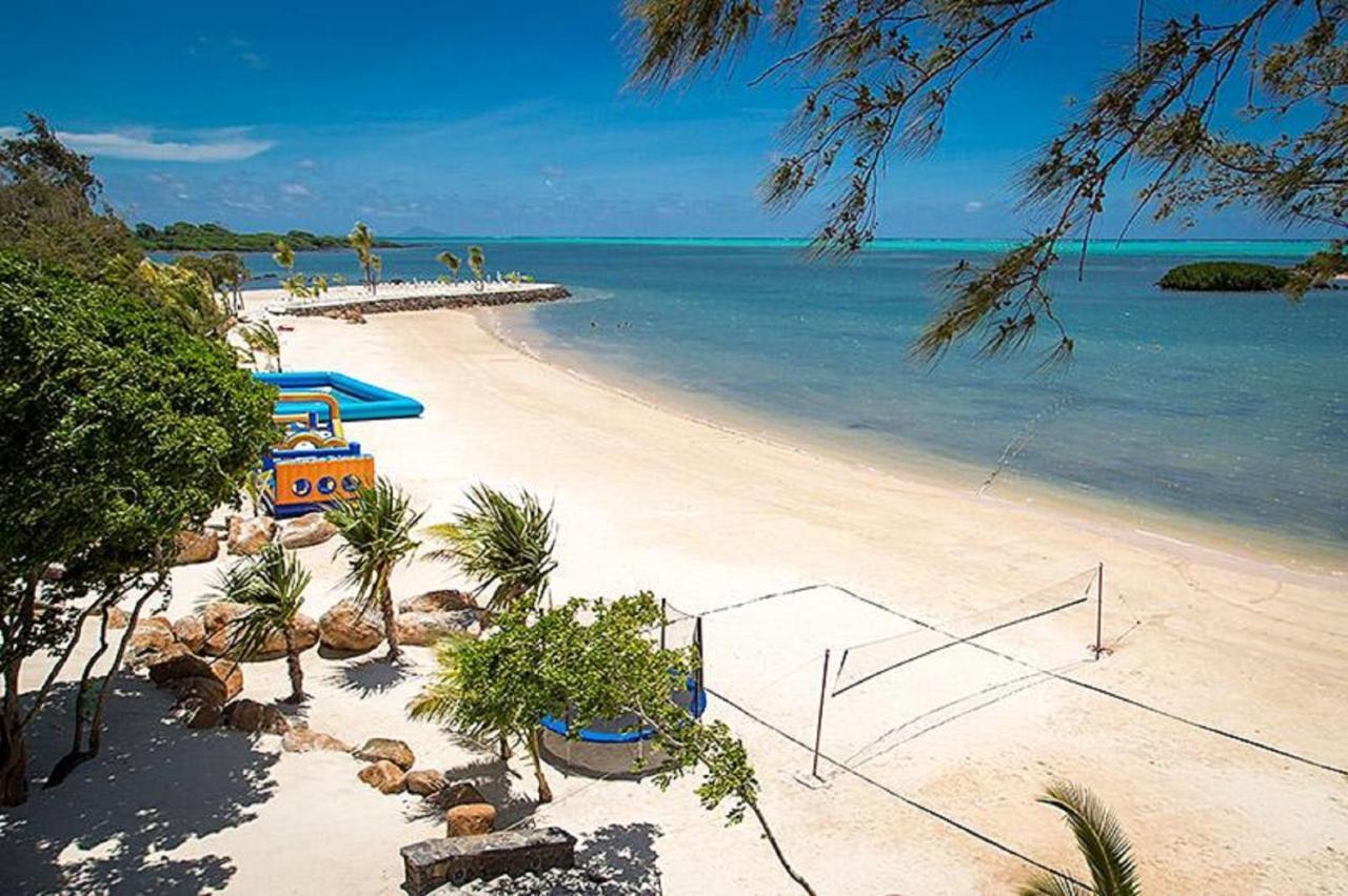 Azuri Resort -Sea View & Golf Luxury Apartment Roches Noires Exterior foto